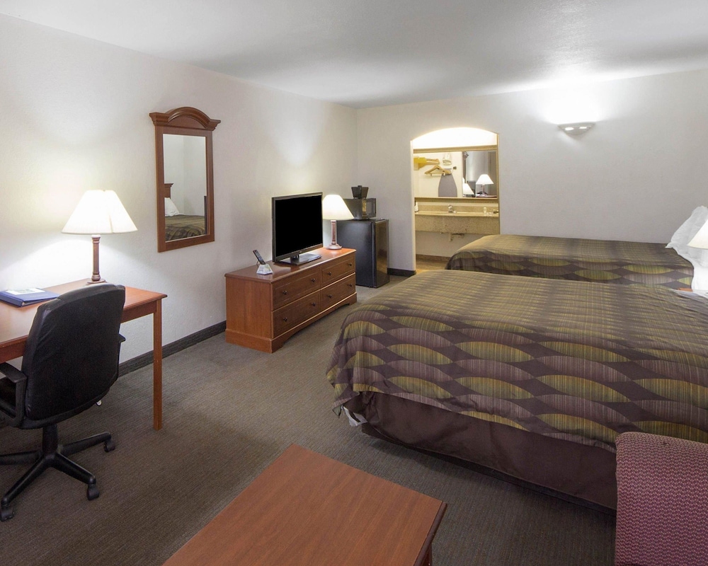 Quality Inn & Suites Rio Grande City, TX 10/39