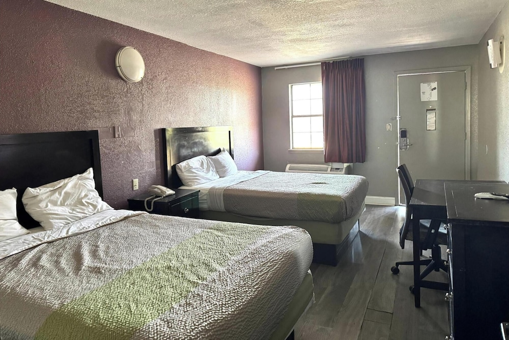 Diamond Inn Forrest City I-40 19/46