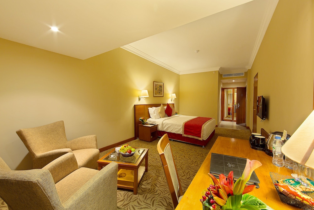 LOTUS GRAND HOTEL 31/50