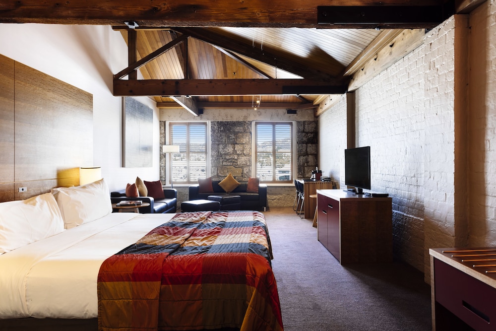 The Henry Jones Art Hotel 52/77