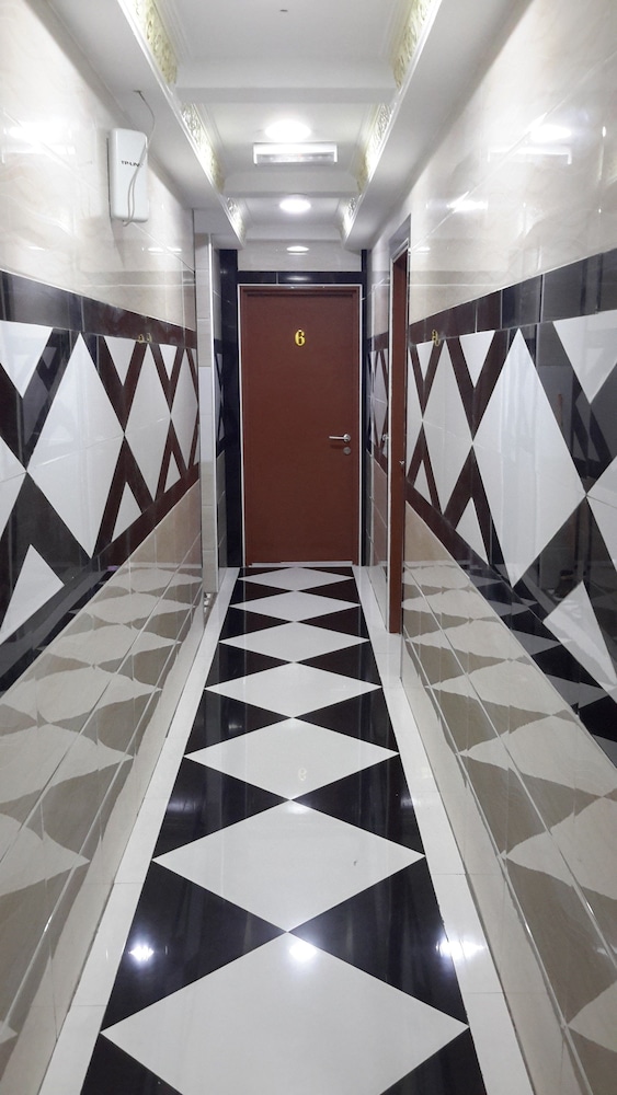 Kota Damansara Business Hotel 32/34