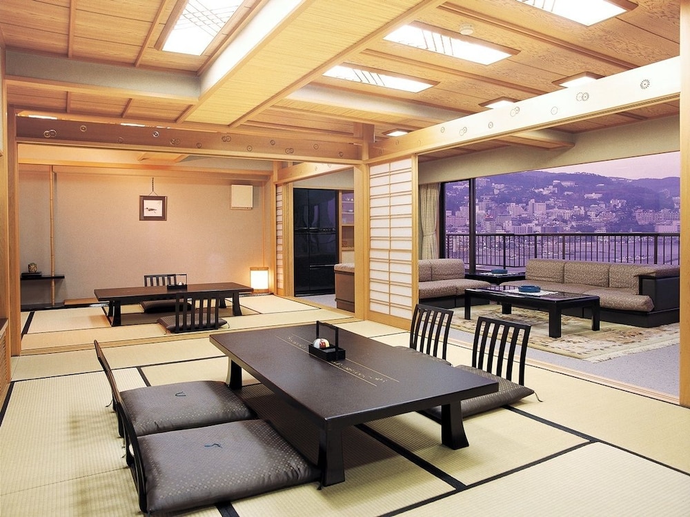 Uomisaki Hotel 31/39