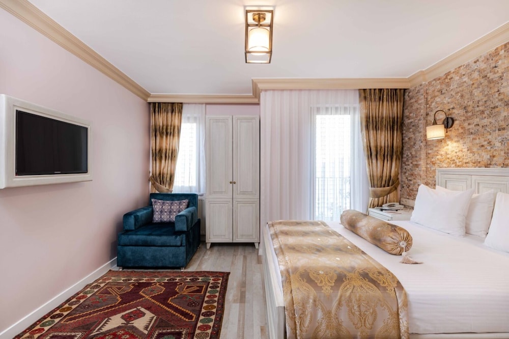 Agora Guesthouse & Hostel 39/70