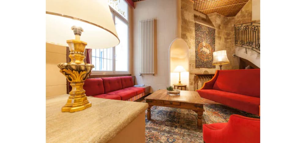 HOTEL DES AUGUSTINS 52/70