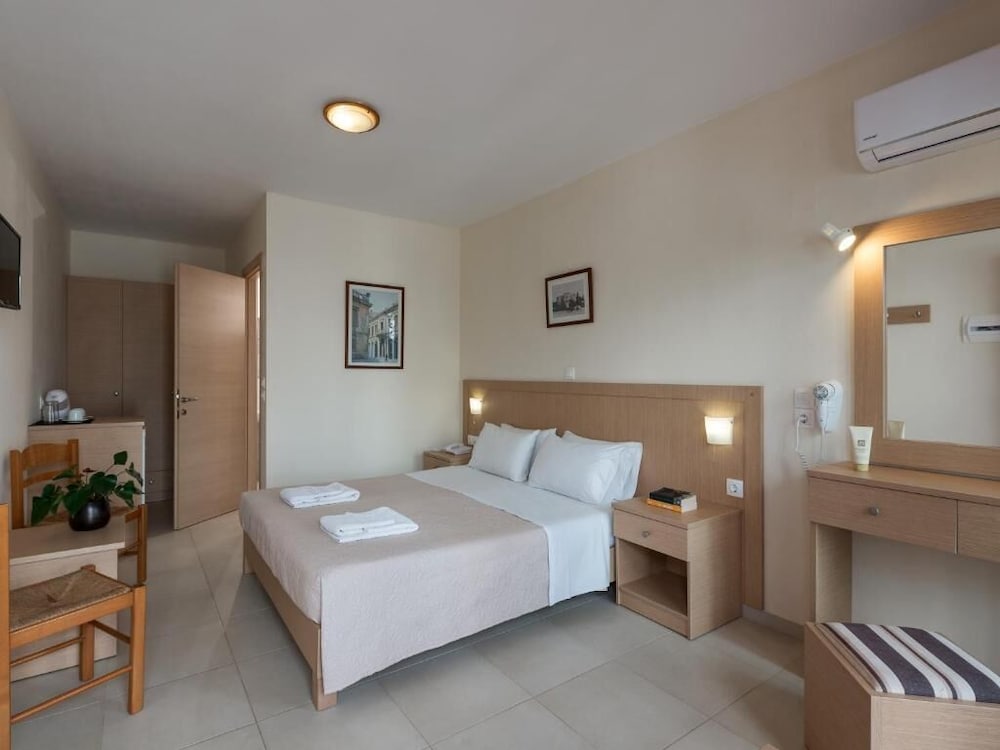 Thalassi Hotel 5/36