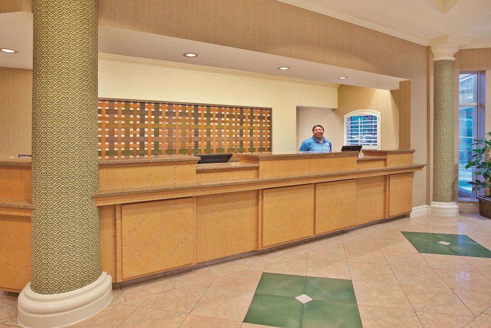 La Quinta Inn Suites Winston Salem 12/64