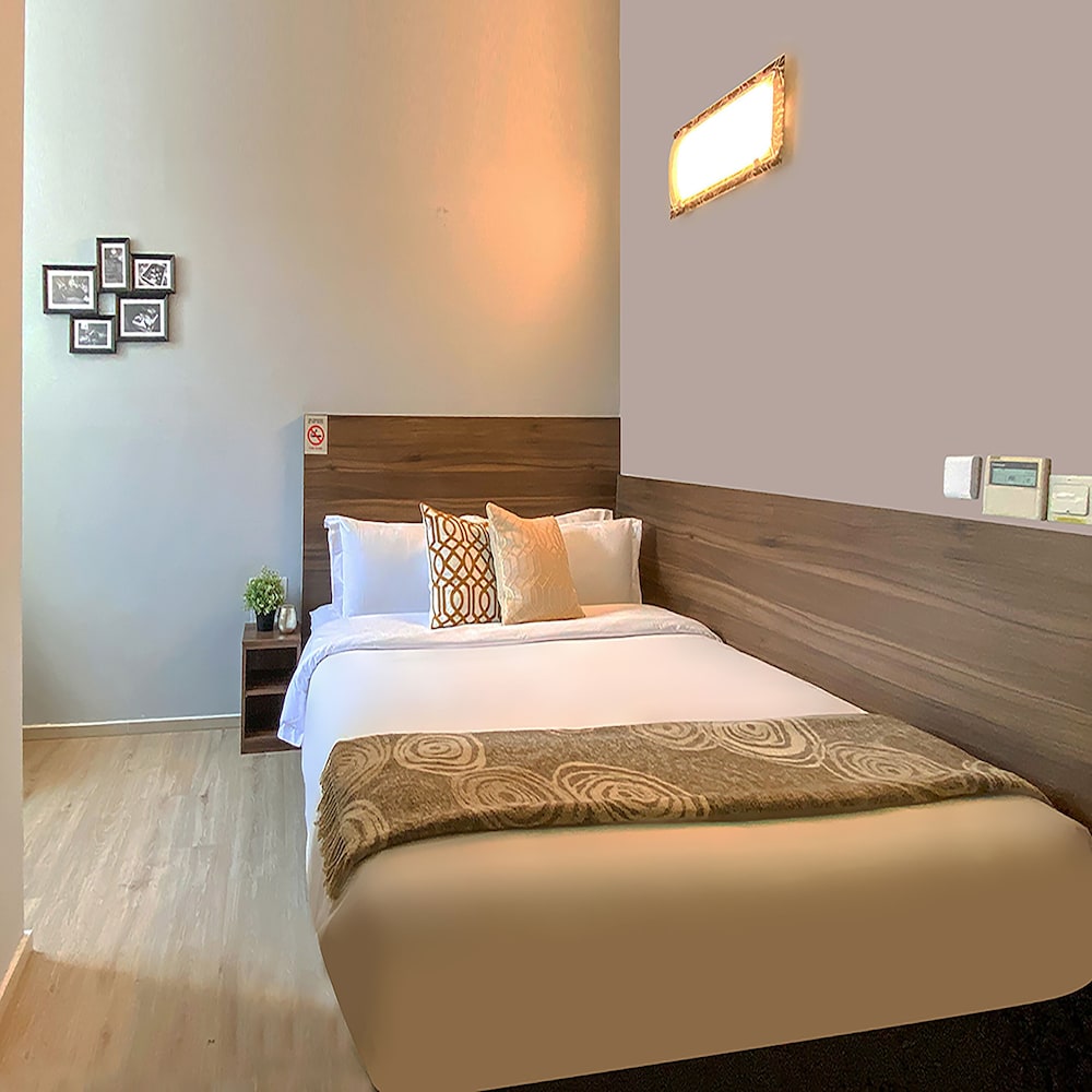 ST Signature Bugis Beach 42/76