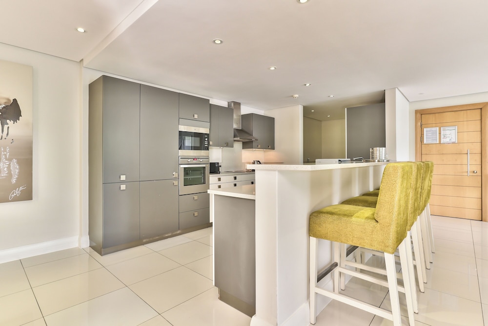 Lawhill Luxury Apartments 16/73