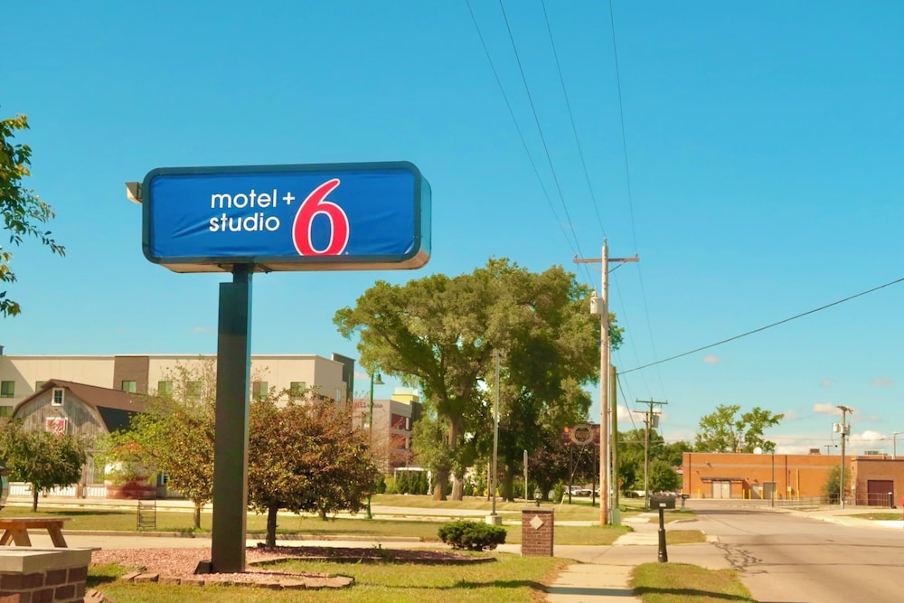 Studio6 Suites Elkhart, IN in ELKHART - IN