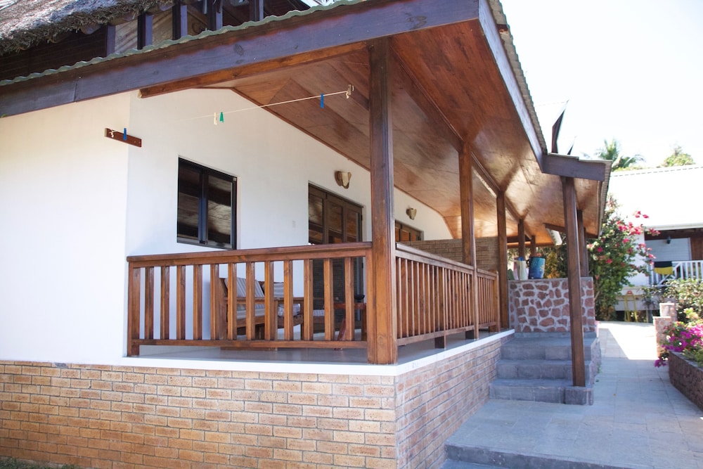 COLIBRI GUEST HOUSE(M) 6/54