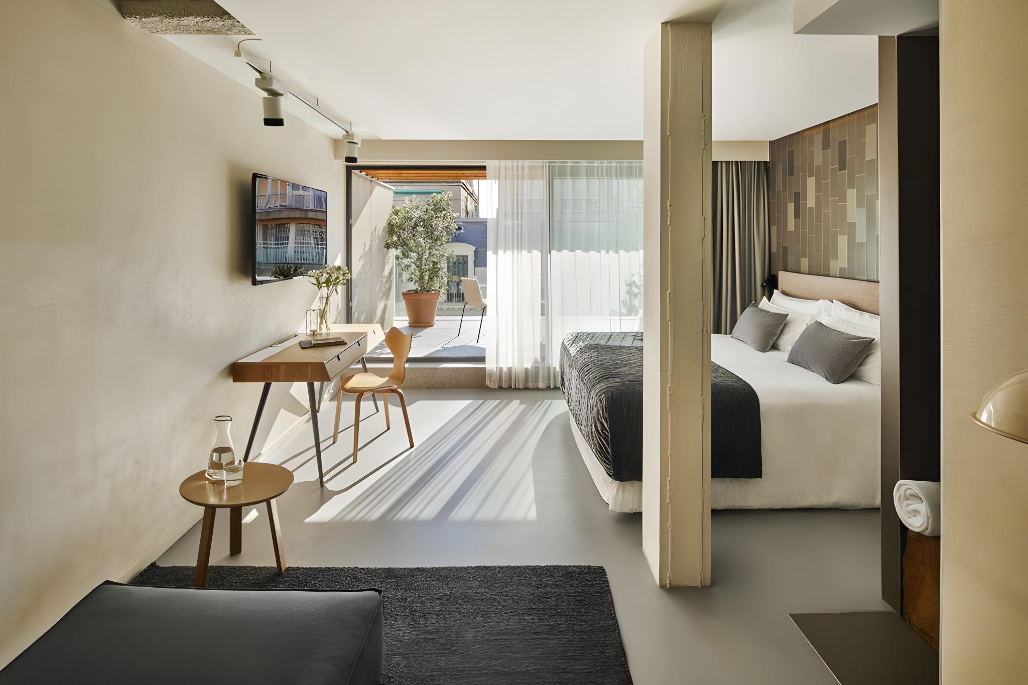 Room, Queen Bed, Terrace, Attic