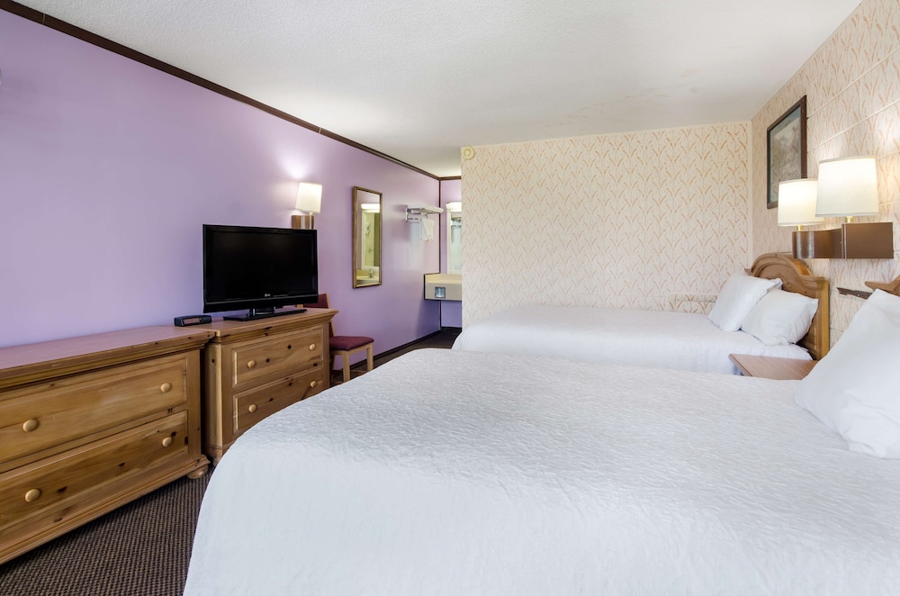 Americas Best Value Inn Wytheville 14/36