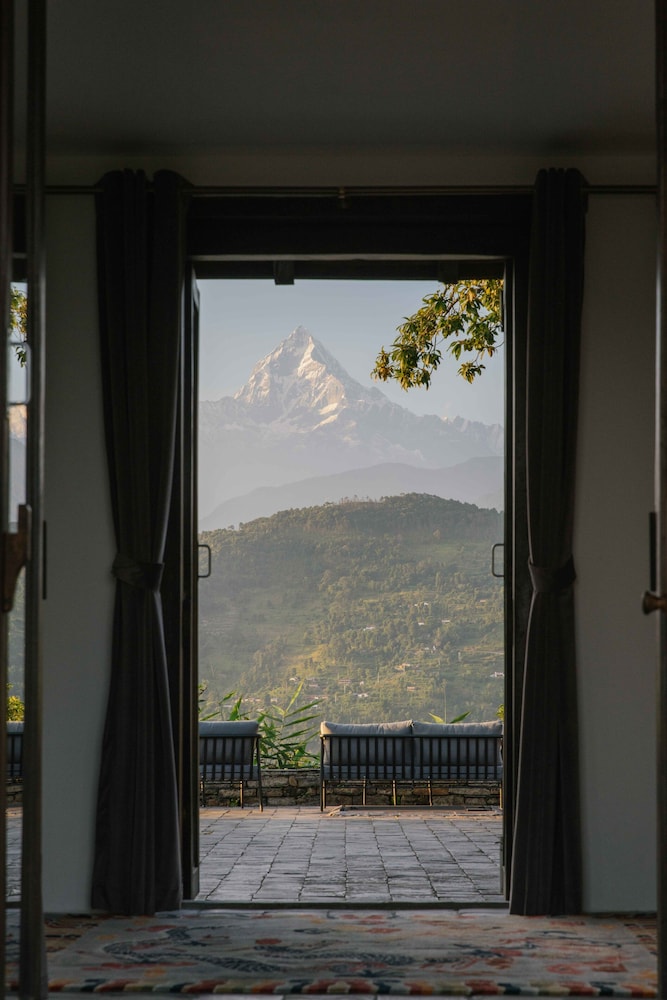 Tiger Mountain Pokhara Lodge 5/40