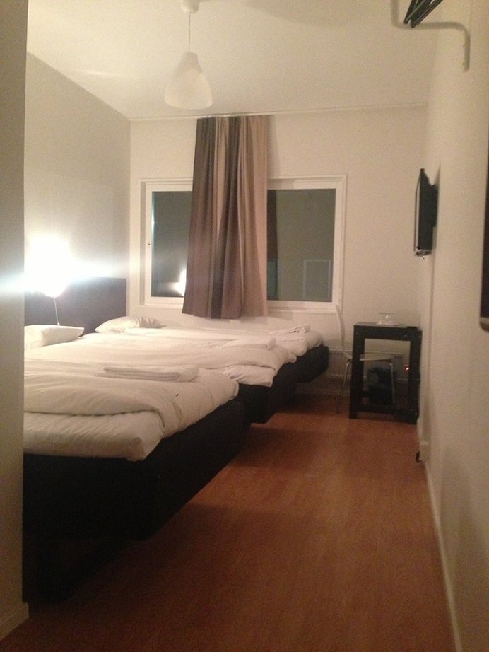 Dialog Hotel Kungens Kurva 8/13