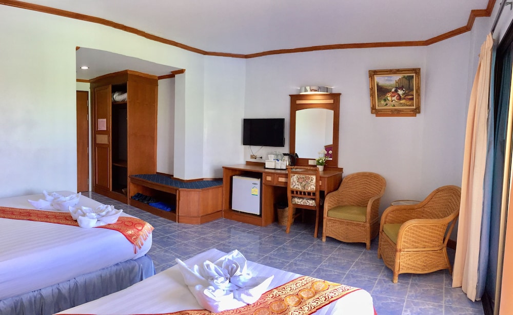 Krabi Golden Hill Hotel 10/28