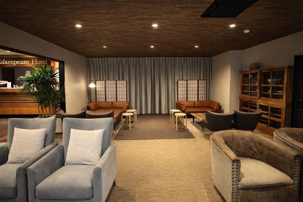 Shakespeare Hotel 30/50