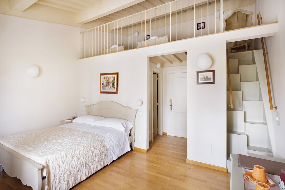 Relais I Miracoli 19/50