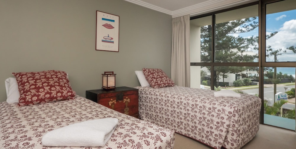 Norfolk Luxury Beachfront Apartments 15/74