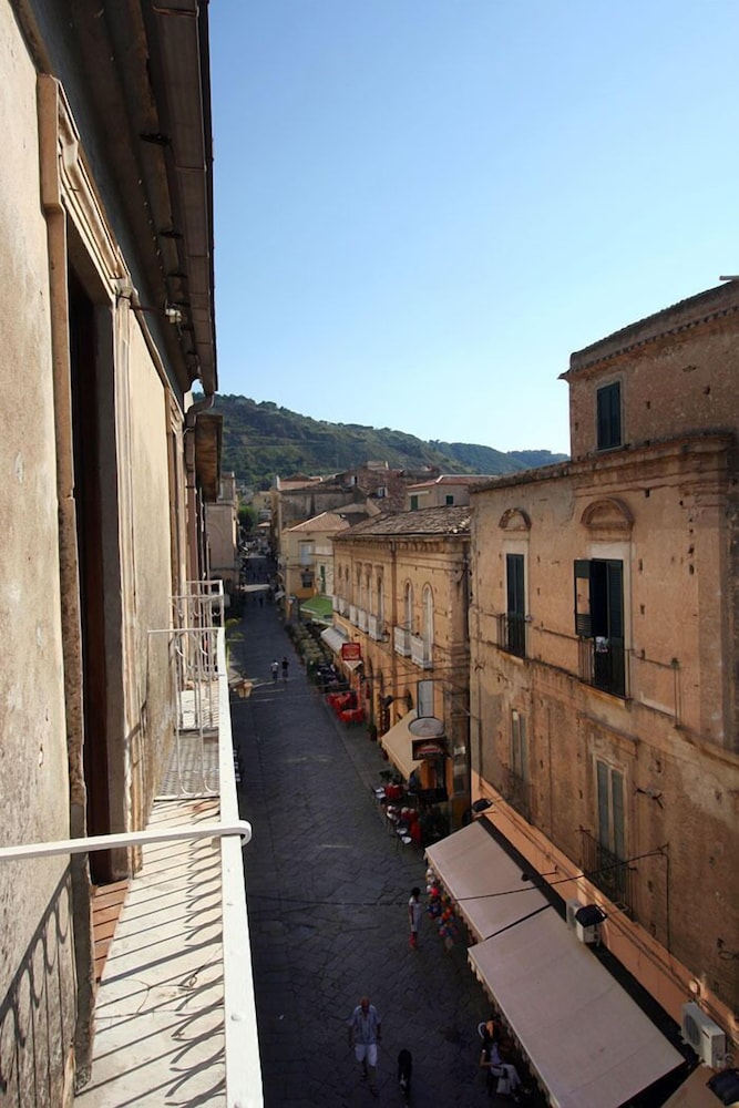 Donnaciccina Accomodation 41/50