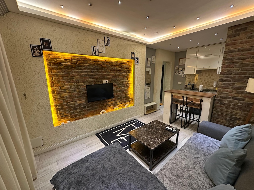 Nova Park Hotel and Suite 30/50