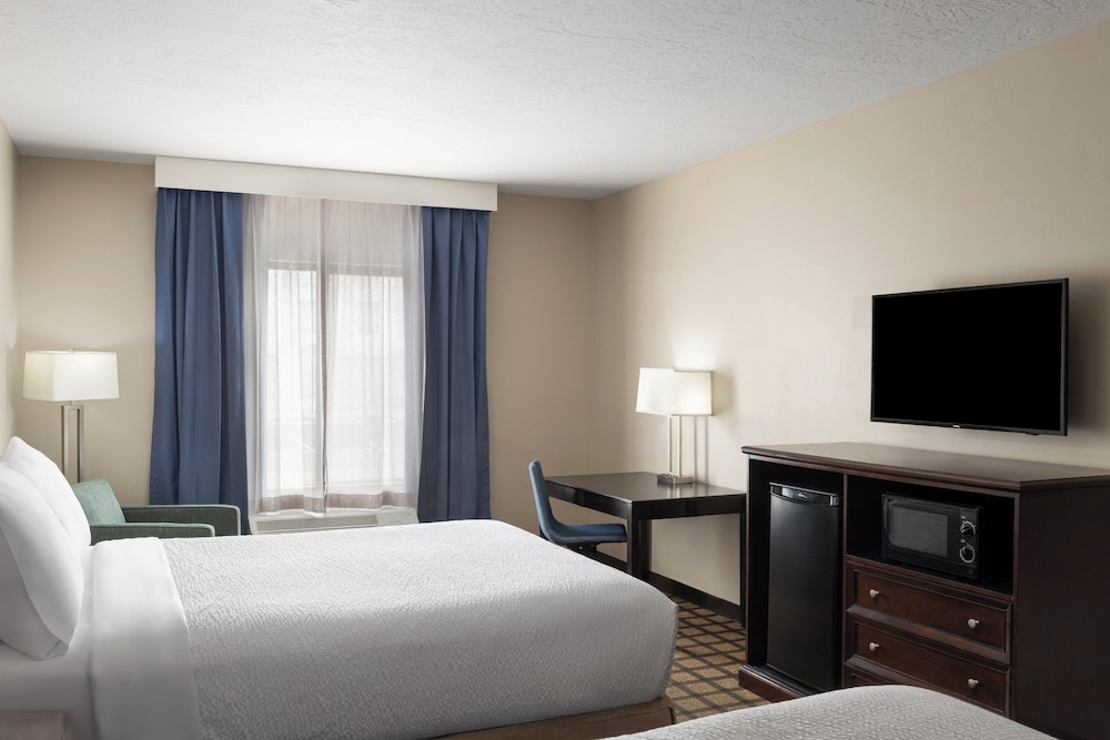 Standard, Multiple Beds, Accessible, Garner Hotel Page - Lake Powell Area By IHG 5/10