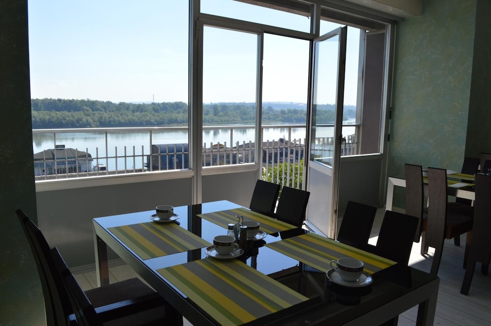 Garni Hotel Jugoslavija 48/62