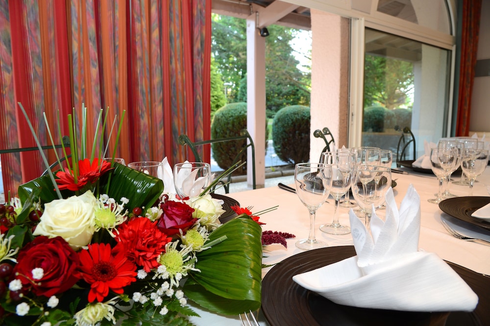 Clos St Eloi, The Originals Relais 41/51