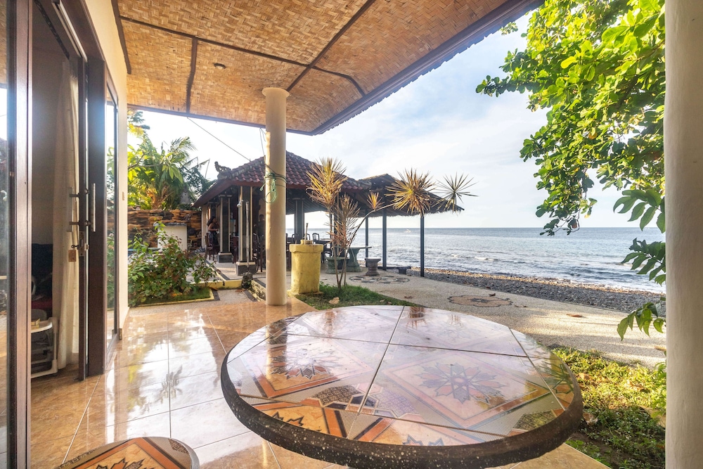 Rising Star Beach Resort 24/50