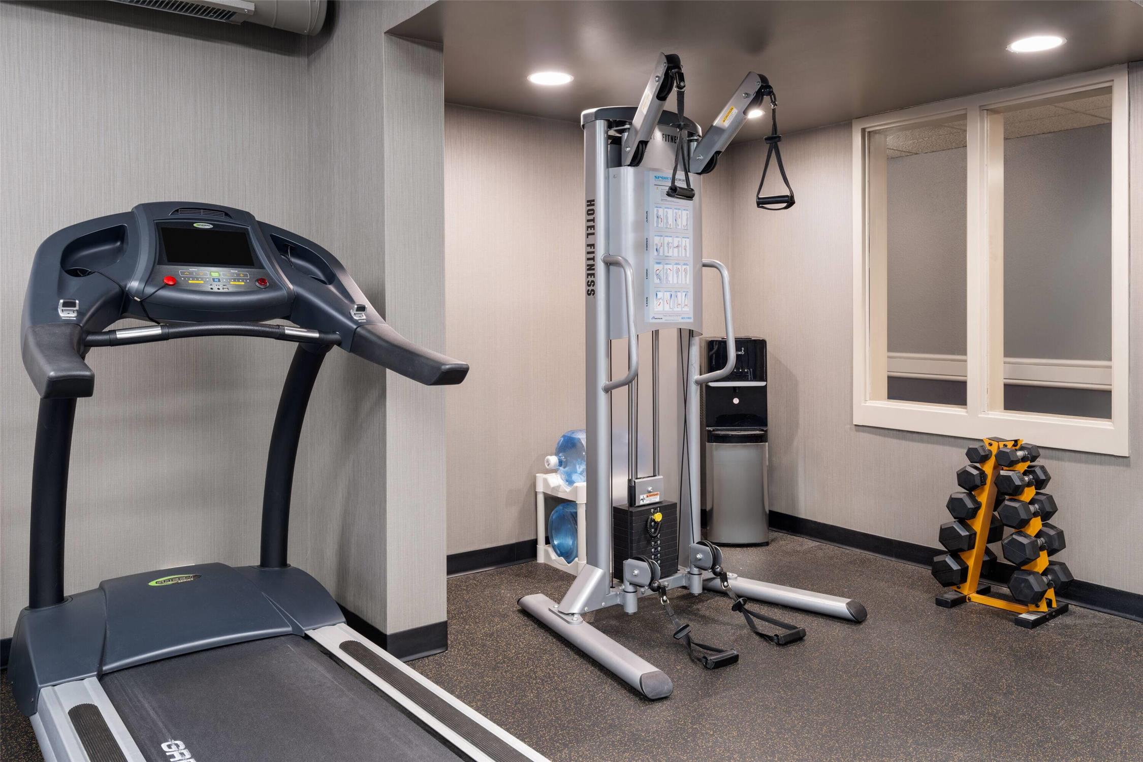 AmericInn by Wyndham Grand Forks 28/46