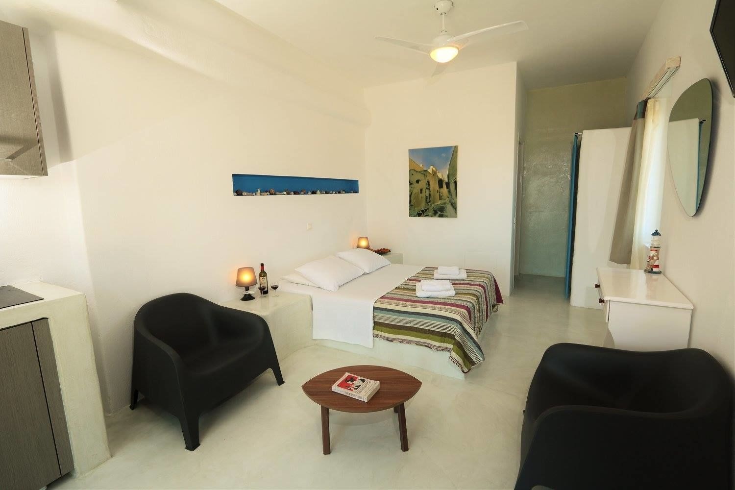 SUPERIOR, STUDIO, SEA VIEW
