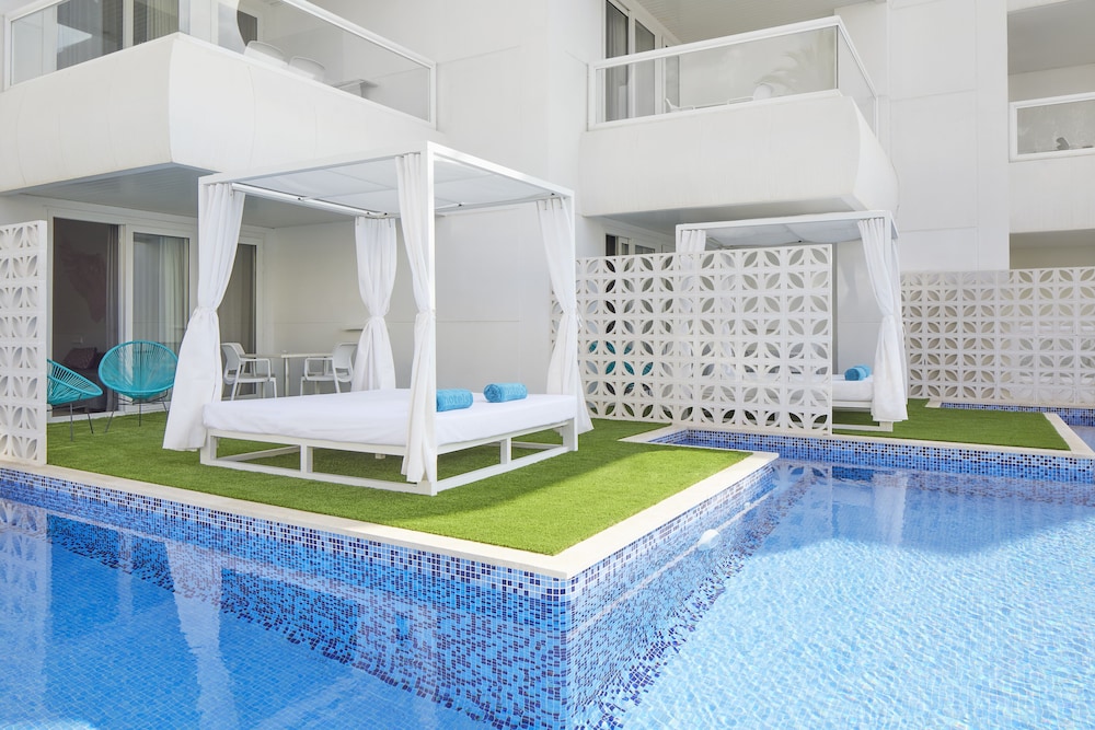 Tropic Garden Hotel & Apartments 46/73