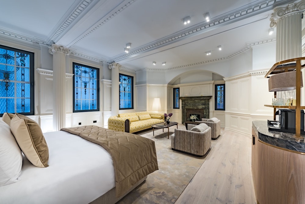 Stock Exchange Hotel 14/46