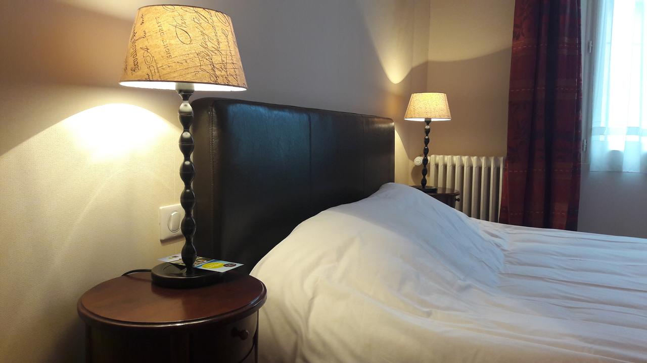 HOTEL LES AUBEPINES 7/15