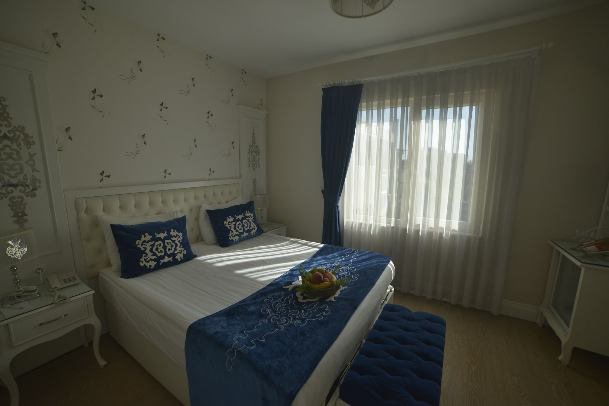 ROOM, DOUBLE OR TWIN BED, GROUND FLOOR