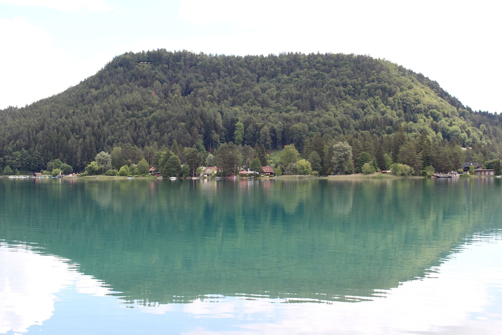 Inselhotel Faakersee 59/63