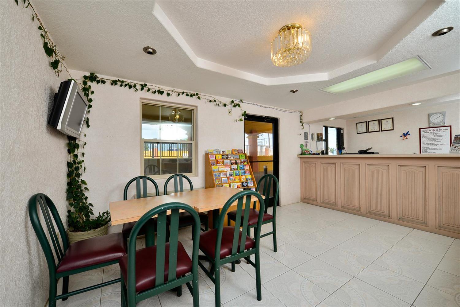 Americas Best Value Inn Port Aransas 8/31