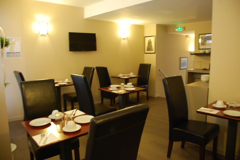 Ruthenium Hotel 15/22