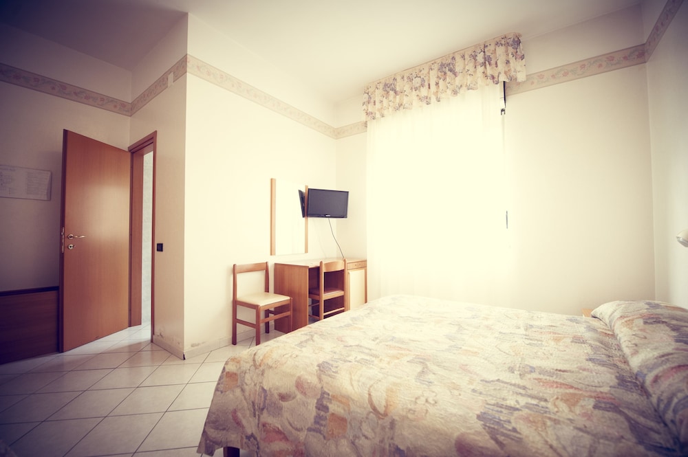 Hotel Fini 13/77