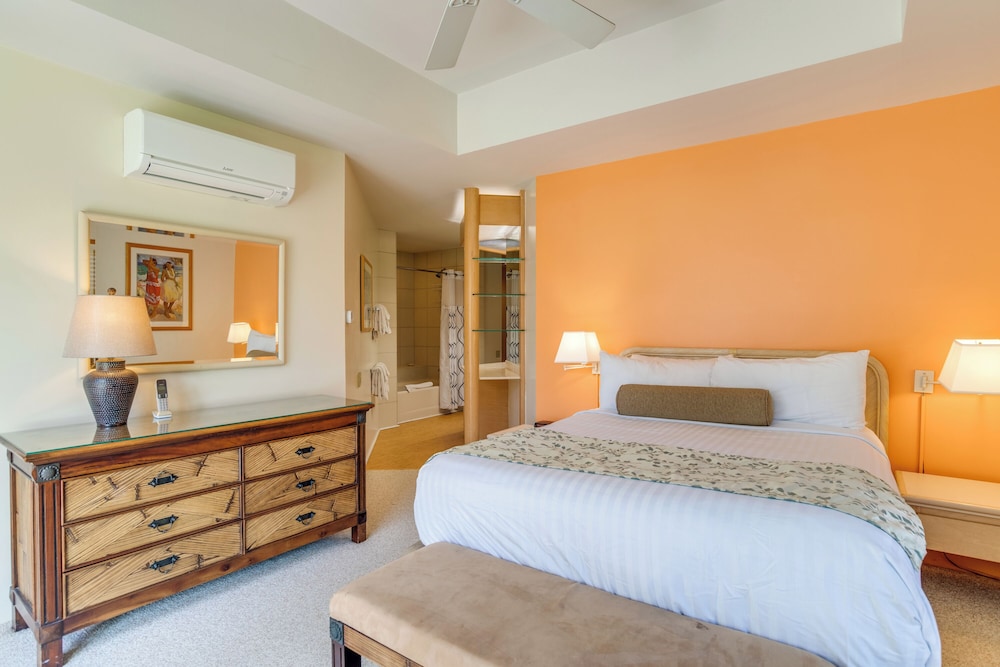 2 Bedrooms, Villa, King and Twin Beds, Garden View, 2 Bathrooms, Sofa