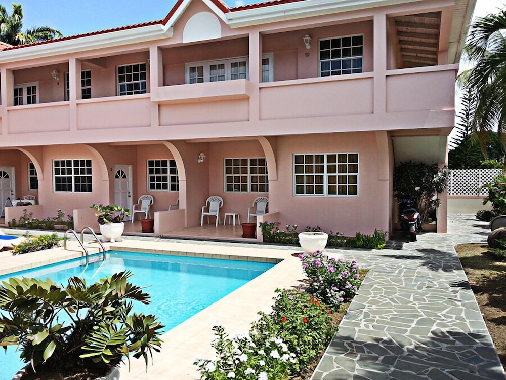 Beachcross Villa Apartments 1/19