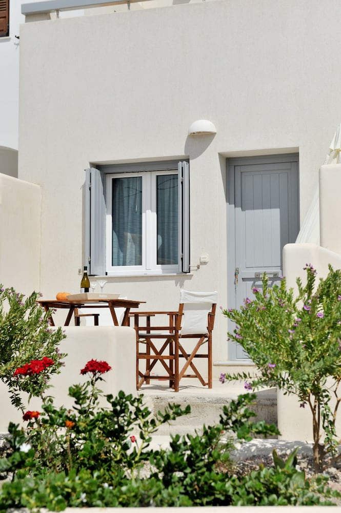 Tsakanos Home 5/50