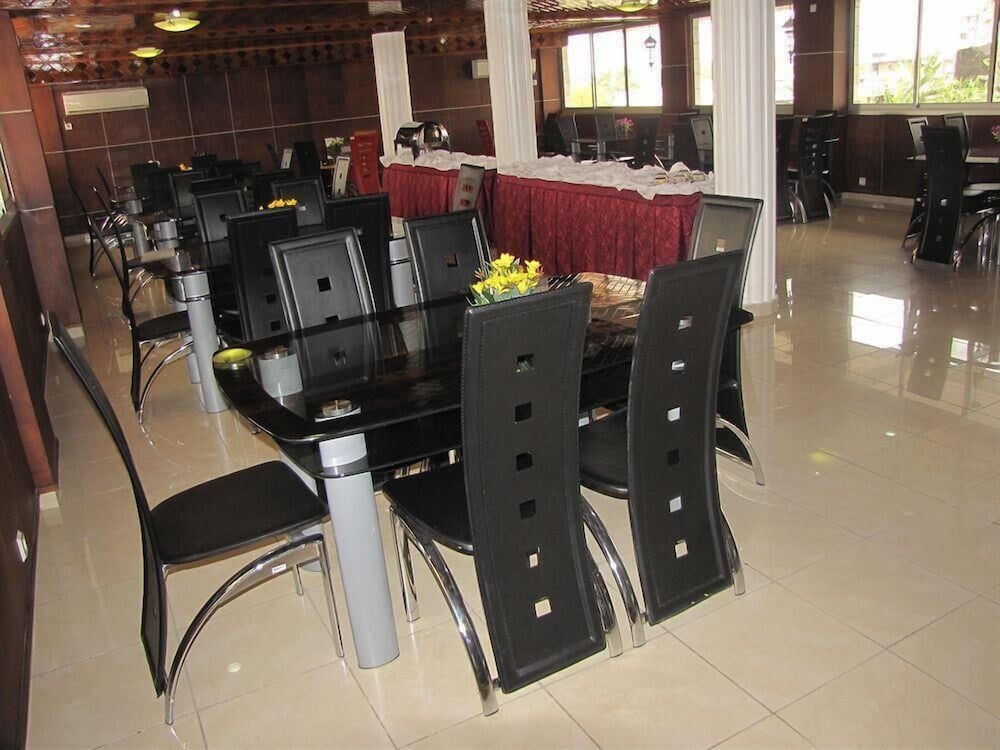 Afrique Hotel Douala Airport 14/28