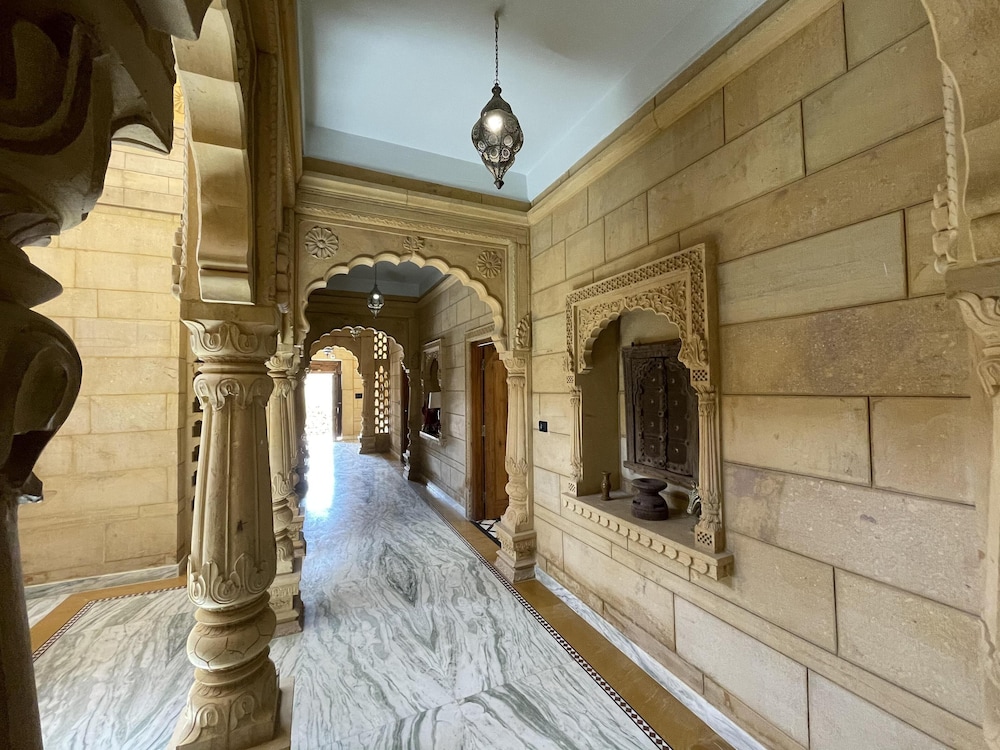 Mystic Jaisalmer Hostel / Backpacker 28/50