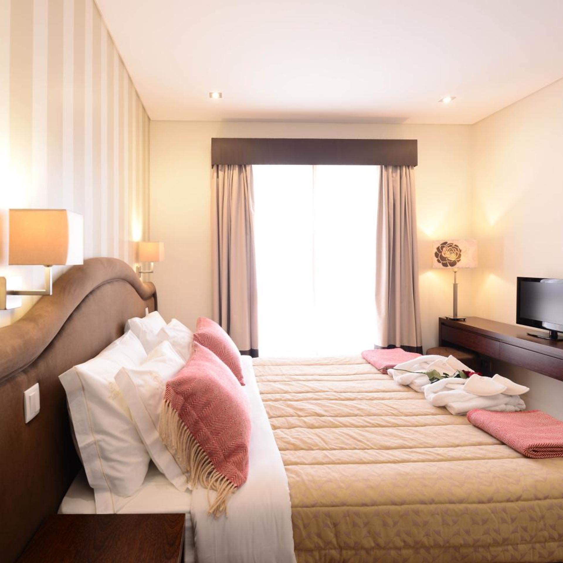 جناح ديلوكس، Hotel Dom Nuno 2/9