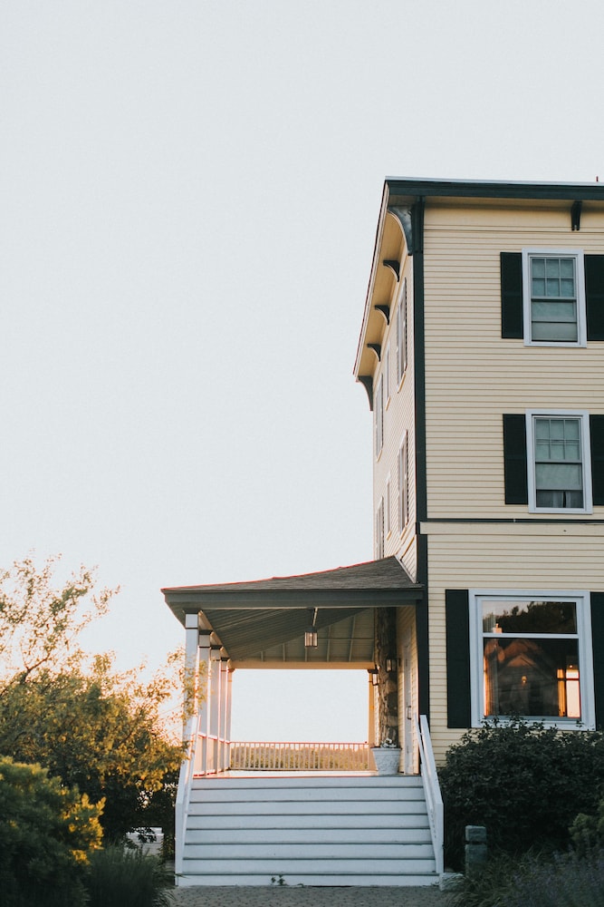 Chebeague Island Inn 2/64