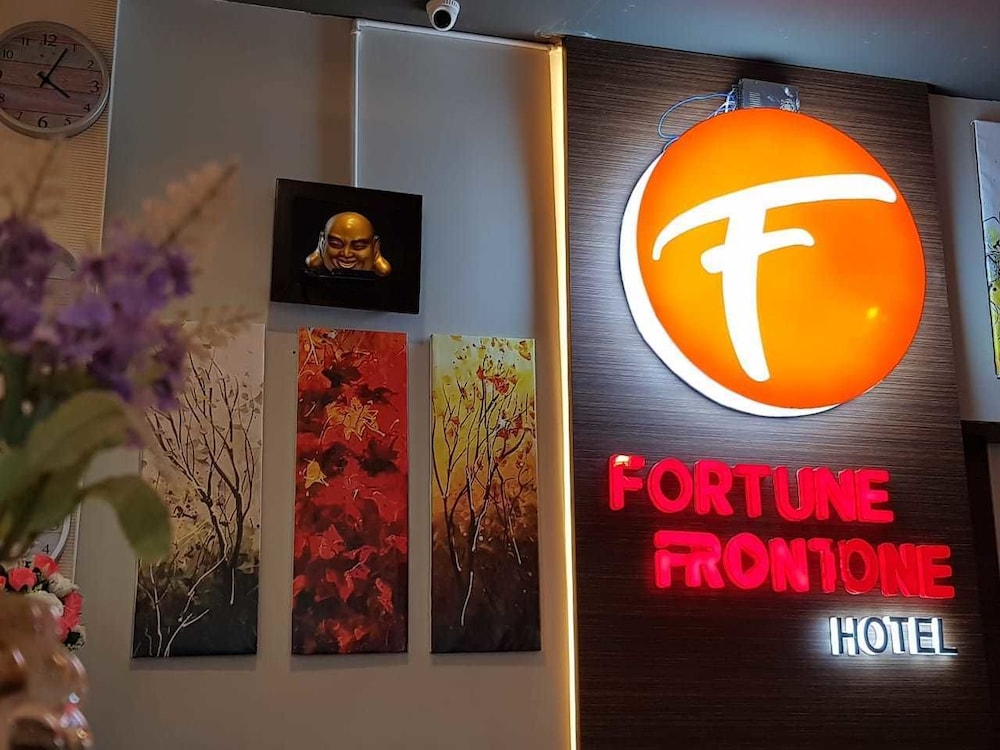 Fortune Front One Hotel Kendari 12/33