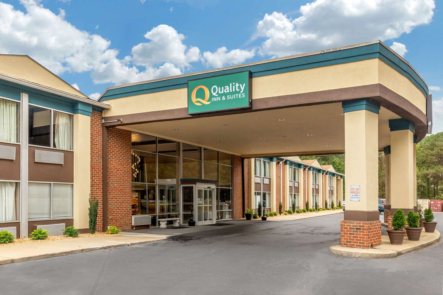Quality Inn and Suites Apex Holly Springs 4/15
