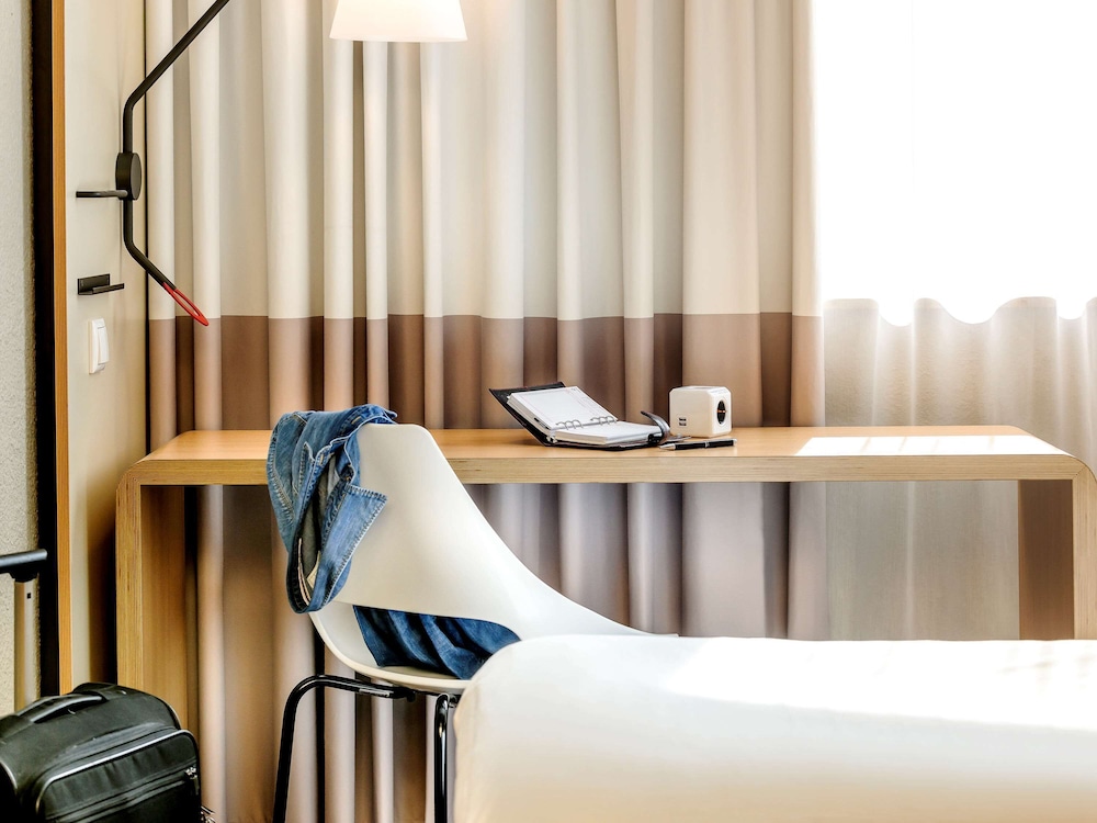 IBIS BERLIN MITTE HOTEL 60/73