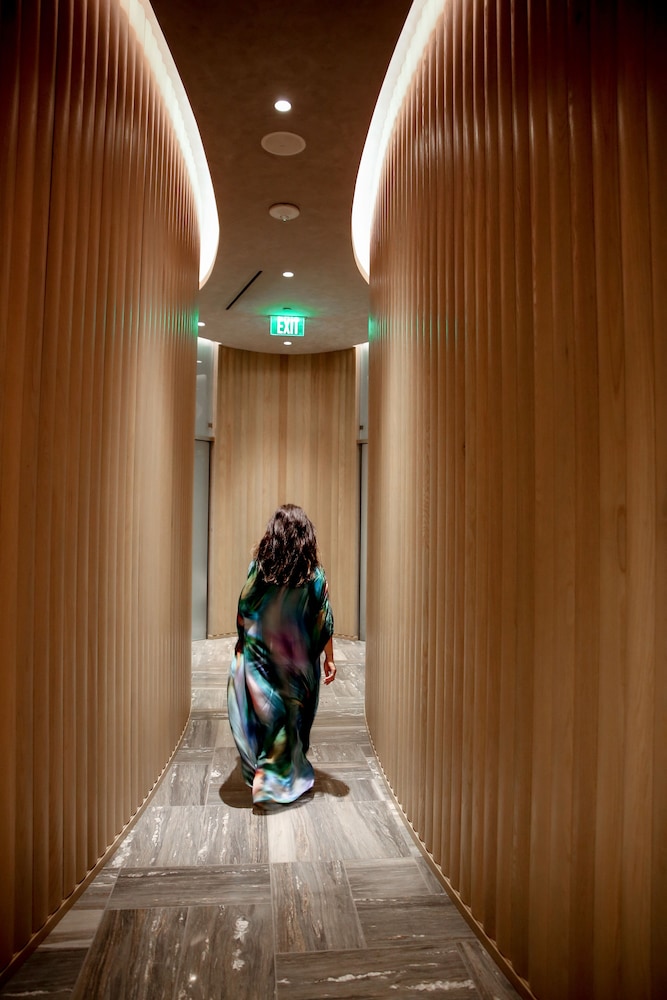 Fairmont Century Plaza Gold Experience 28/73