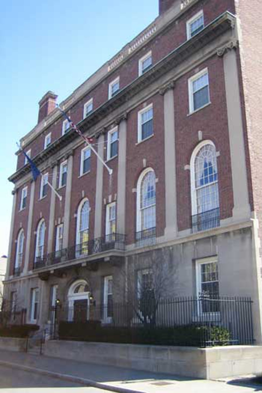 Inn on Broadway 3/54